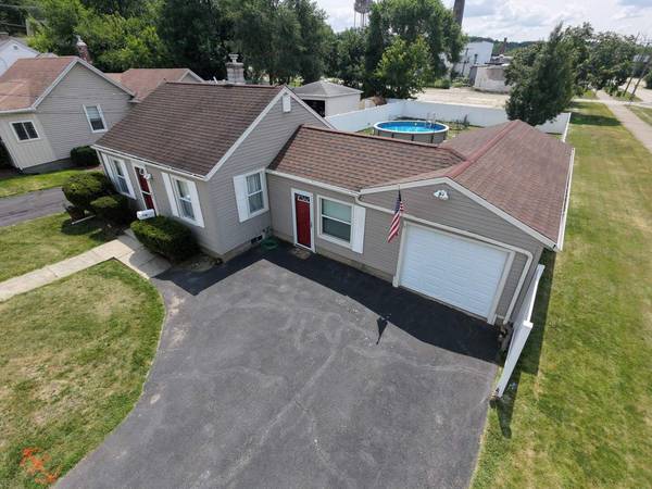 304 Johnson ST, East Dundee, IL 60118