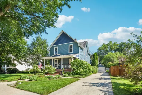 35 W Elm AVE, Roselle, IL 60172
