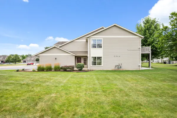 967 Arvle CIR #967, Sycamore, IL 60178