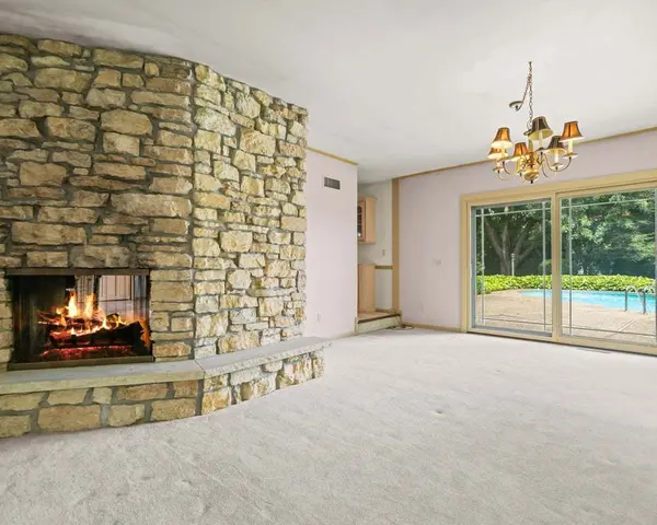 8625 N Byron Hills DR, Byron, IL 61010