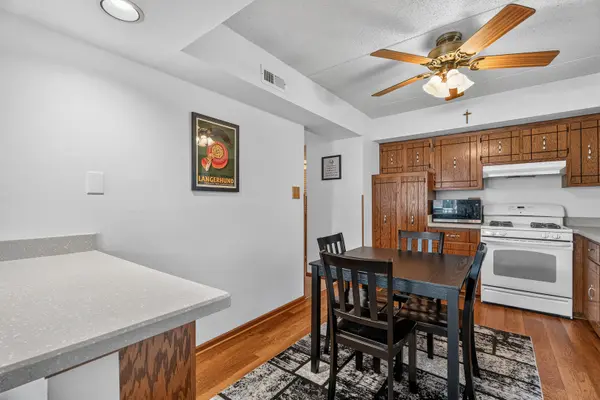 16820 81st AVE #1N, Tinley Park, IL 60477