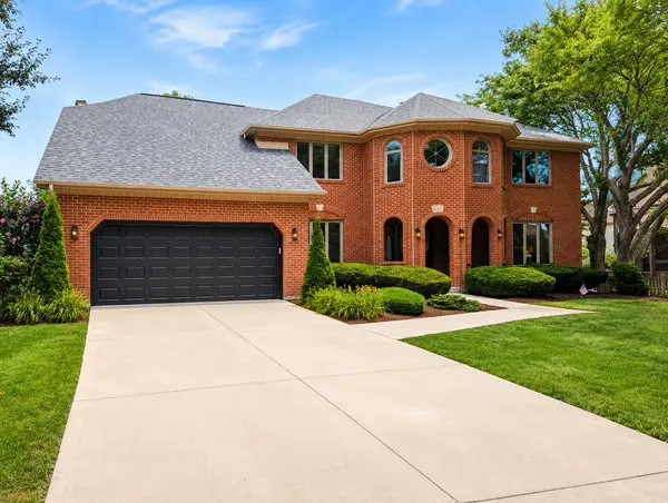 640 Flock AVE, Naperville, IL 60565