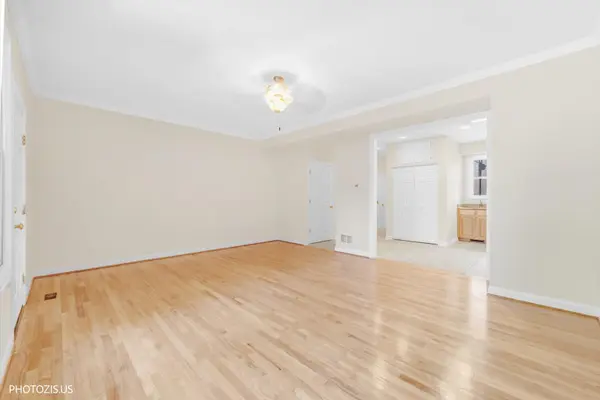 1130 S Troy AVE #E, Chicago, IL 60612