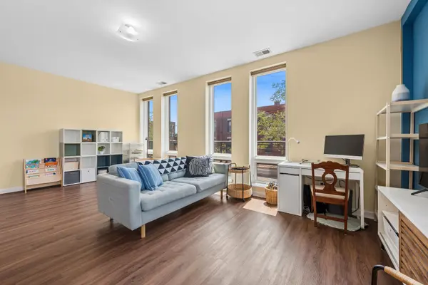 3450 S HALSTED ST #202, Chicago, IL 60608