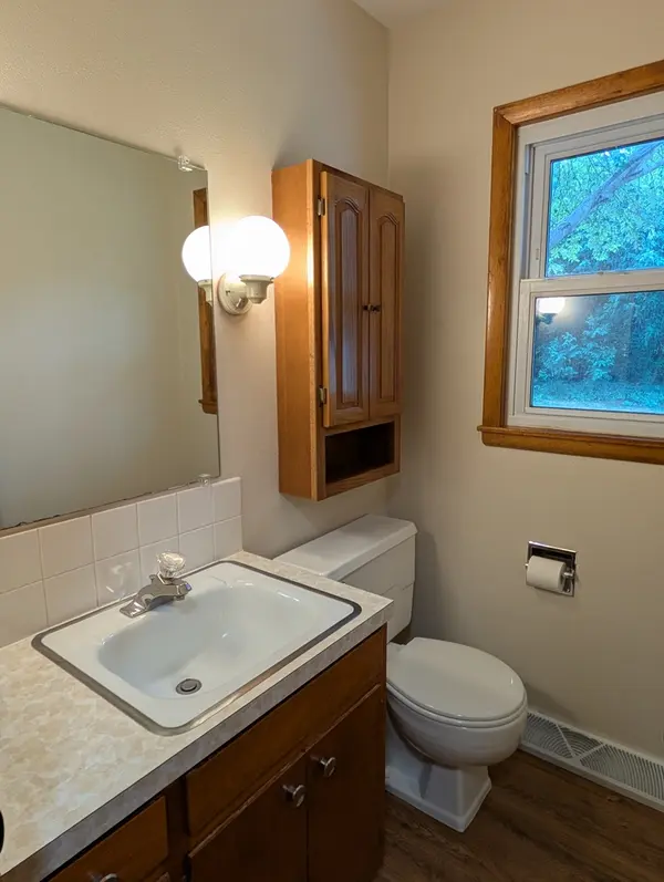 1324 Empire CT, Freeport, IL 61032