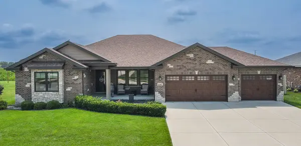 646 S Poplar CIR, Manteno, IL 60950