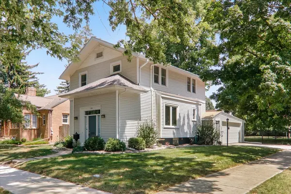 222 S Florence AVE,  Bloomington,  IL 61701