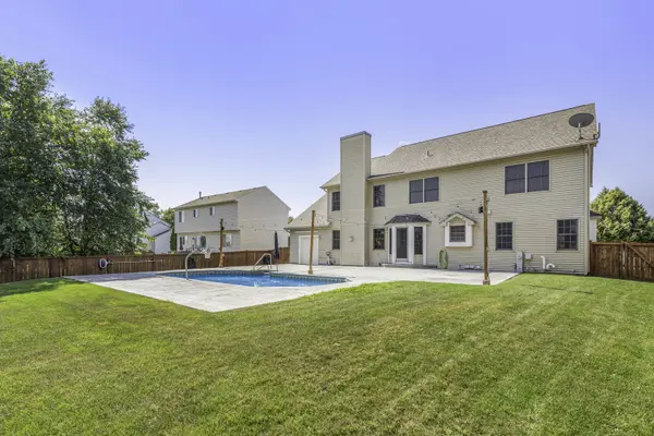 907 Autumn Ridge RD, Sandwich, IL 60548