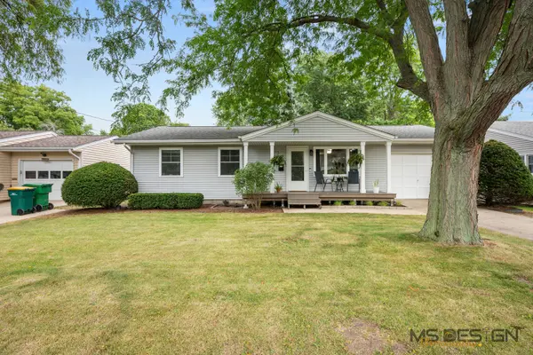 736 Carlson ST, Sycamore, IL 60178
