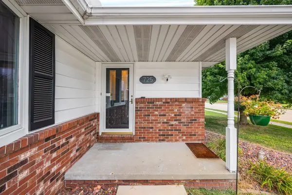 725 Taylor ST, Morton, IL 61550