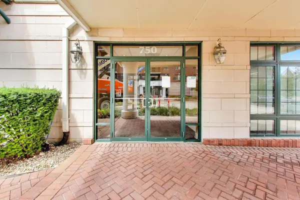 750 Pearson ST #407, Des Plaines, IL 60016