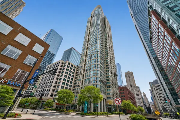 345 N La Salle DR #1108, Chicago, IL 60654