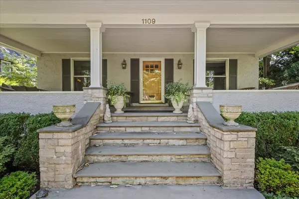 1109 Greenwood AVE, Wilmette, IL 60091