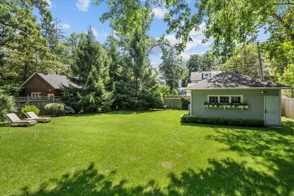 1109 Greenwood AVE, Wilmette, IL 60091