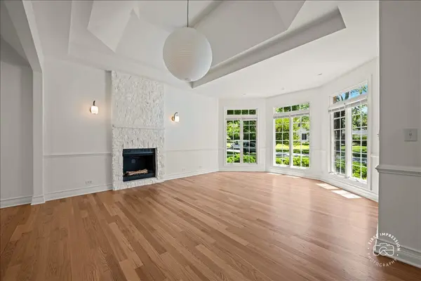 1009 Douglas AVE, Naperville, IL 60540