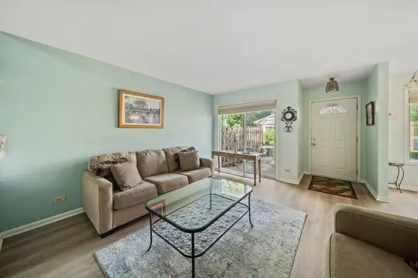 1774 Raleigh LN #1774, Hoffman Estates, IL 60169