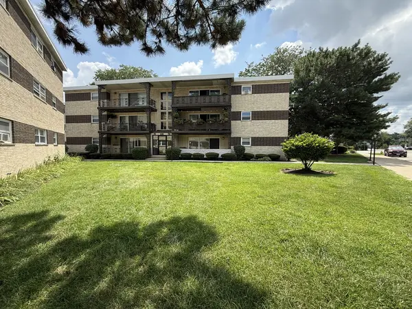 301 E. Plainfield AVE #2, La Grange, IL 60525
