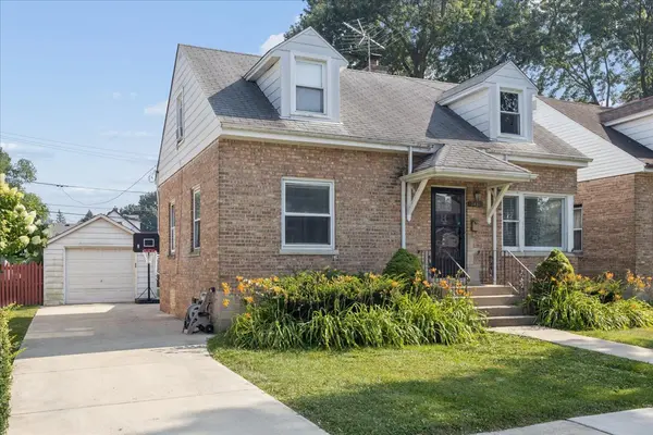9431 Jefferson AVE, Brookfield, IL 60513