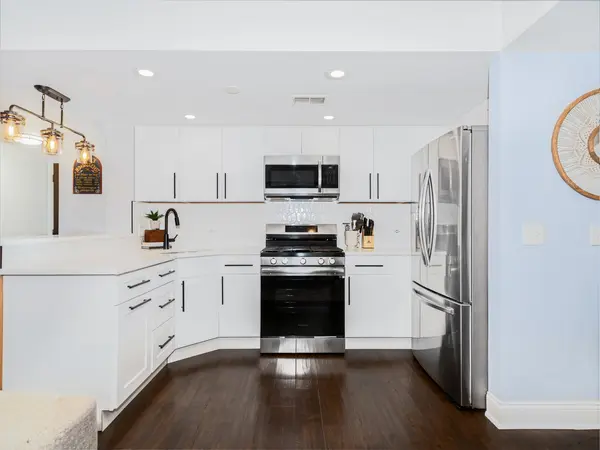 4012 W 105th ST #1A, Oak Lawn, IL 60453