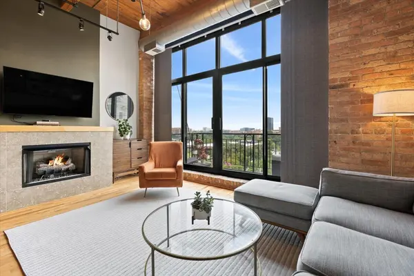 1250 W Van Buren ST #704, Chicago, IL 60607