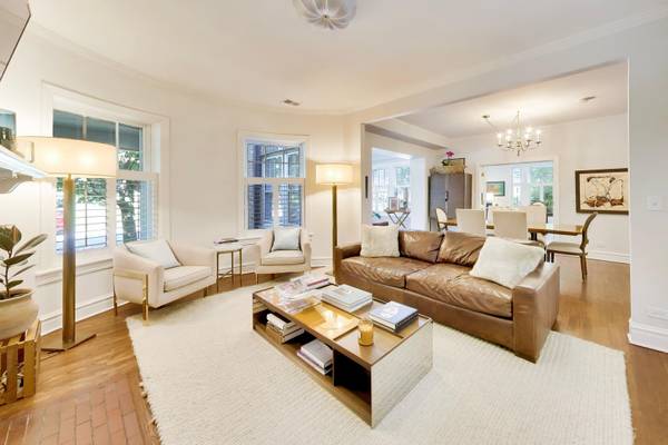 1143 Hinman AVE #1, Evanston, IL 60202