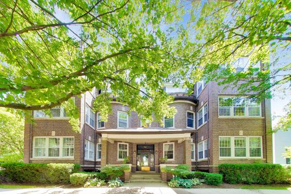 1143 Hinman AVE #1, Evanston, IL 60202