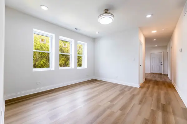 5203 S Peoria ST, Chicago, IL 60609