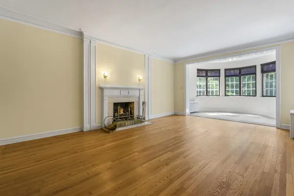 5757 S Kenwood AVE #1, Chicago, IL 60637