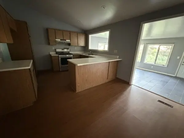 120 W Pacific ST, Essex, IL 60935