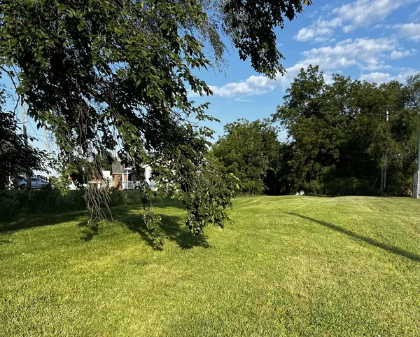 000 East RD, Cambridge, IL 61238