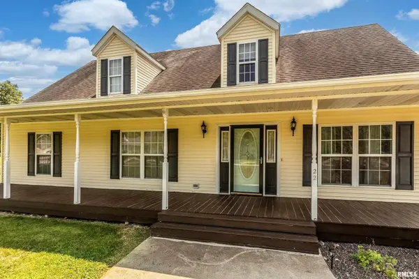 22 SMITH RD, Nashville, IL 62263