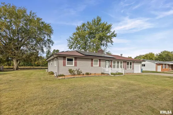 8 Ronnies TER, Centralia, IL 62801