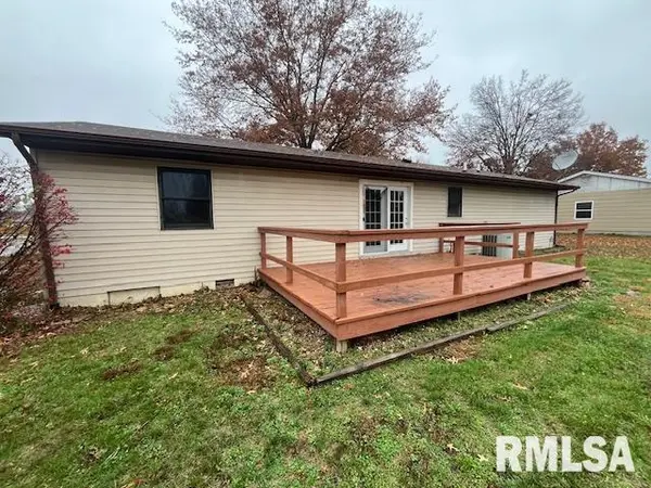 101 N LAWRENCE ST, Desoto, IL 62924