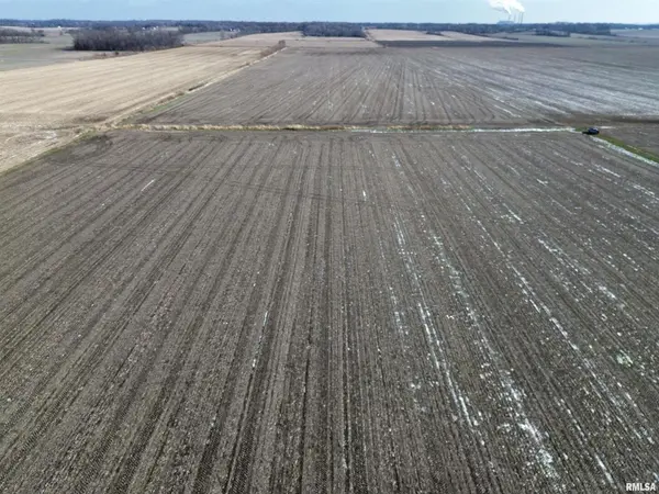 000 County Road 700 E RD, Mt Carmel, IL 62863