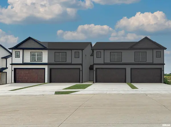 5882 BUTTERFIELD CT, Bettendorf, IA 52722
