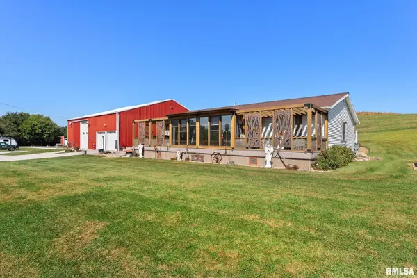 1422 McCloud Rd RD, Aledo, IL 61231