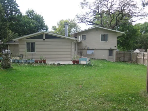 1504 Division St., Decorah, IA 52101
