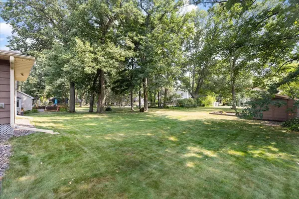 944 11th AVE SE, Forest Lake, MN 55025