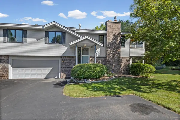 5642 Chatsworth ST N, Shoreview, MN 55126