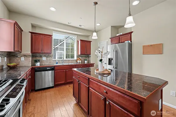 37721 SE Fury ST, Snoqualmie, WA 98065
