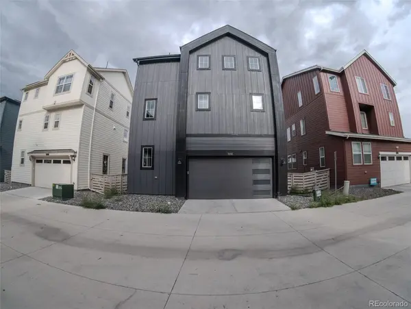8858 Waterleaf LN, Littleton, CO 80125