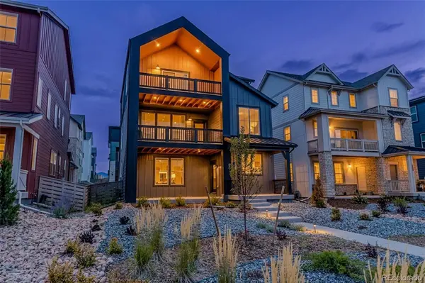 8858 Waterleaf LN, Littleton, CO 80125