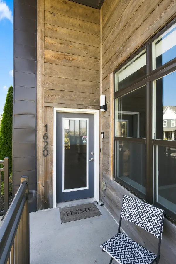 1620 54th Ave #N, Nashville, TN 37209