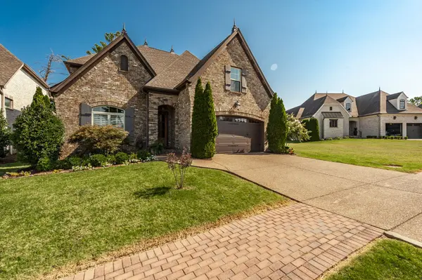 1027 Jarman Ln, Gallatin, TN 37066