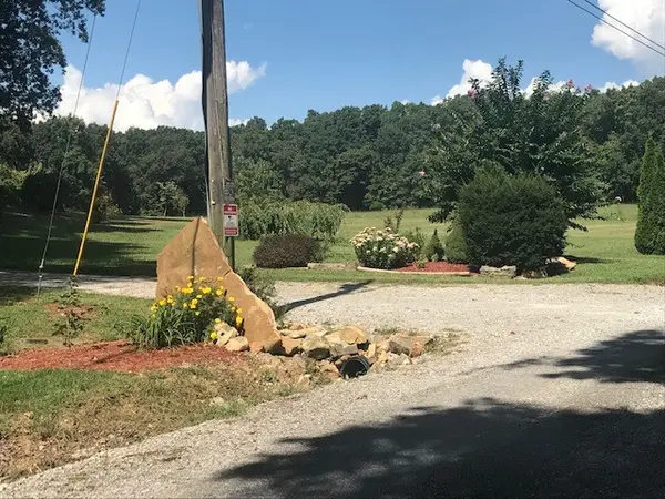 883 Rigsby Gap Rd, Pikeville, TN 37367