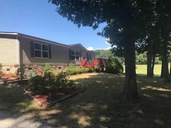 883 Rigsby Gap Rd, Pikeville, TN 37367