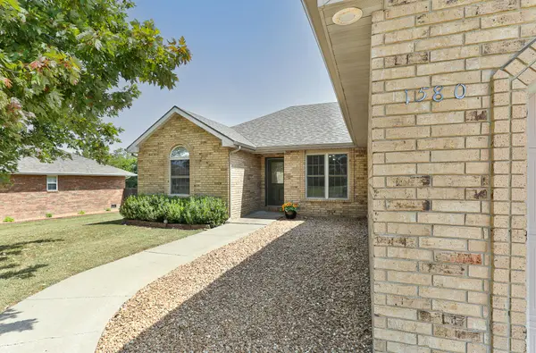 1580 S Mission AVE, Bolivar, MO 65613