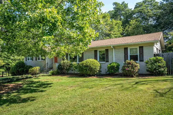 2 Selwyn DR, Greenville, SC 29615