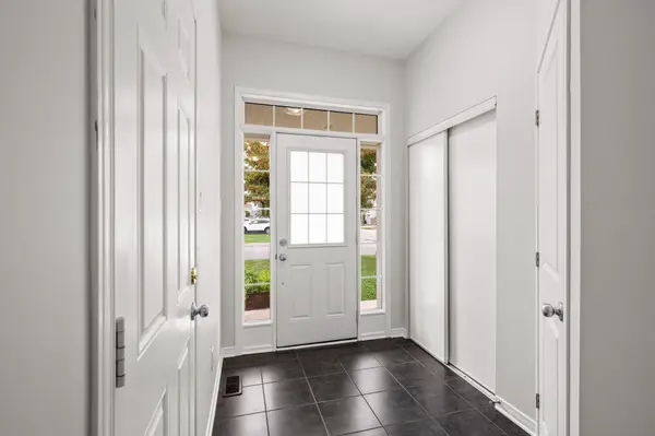 534 Barrick Hill RD, Kanata, ON K2M 0B4