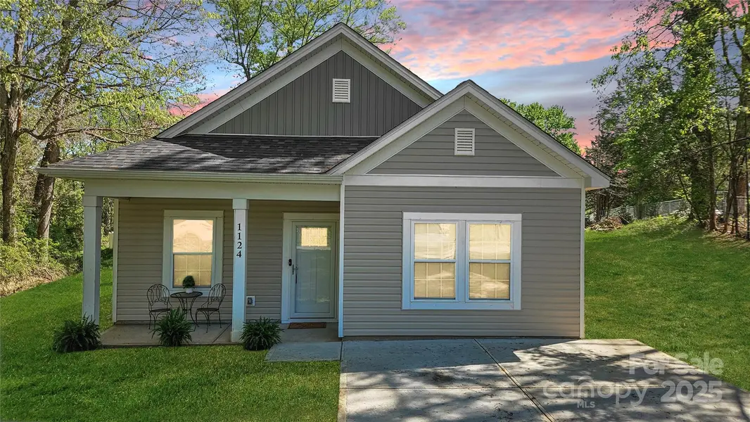 1124 Clouse ST, Gastonia, NC 28052